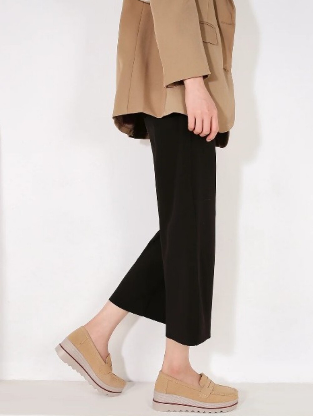 Ruiatoo Beige Slip-On Suede Platform Loafers. - Picture 14 of 14